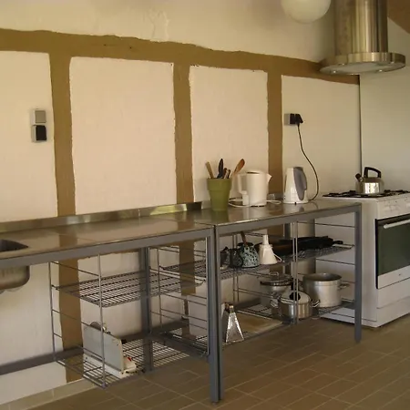 Den Hvide Sommerhytte Pa Skaro Camping Svendborg